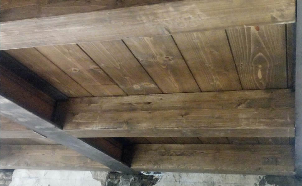 Immagine di un solaio in legno